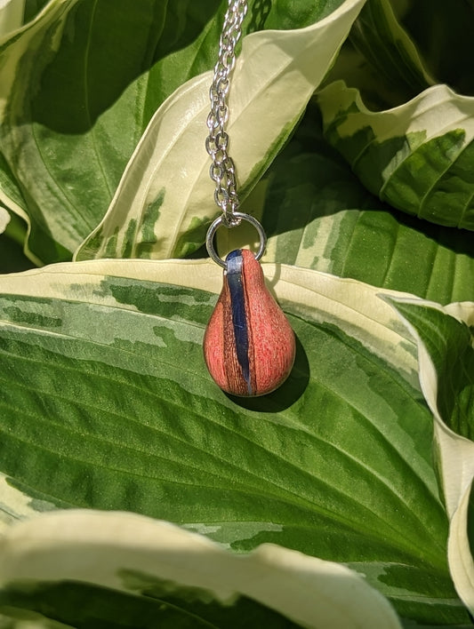 Teardrop liveedge epoxy necklace