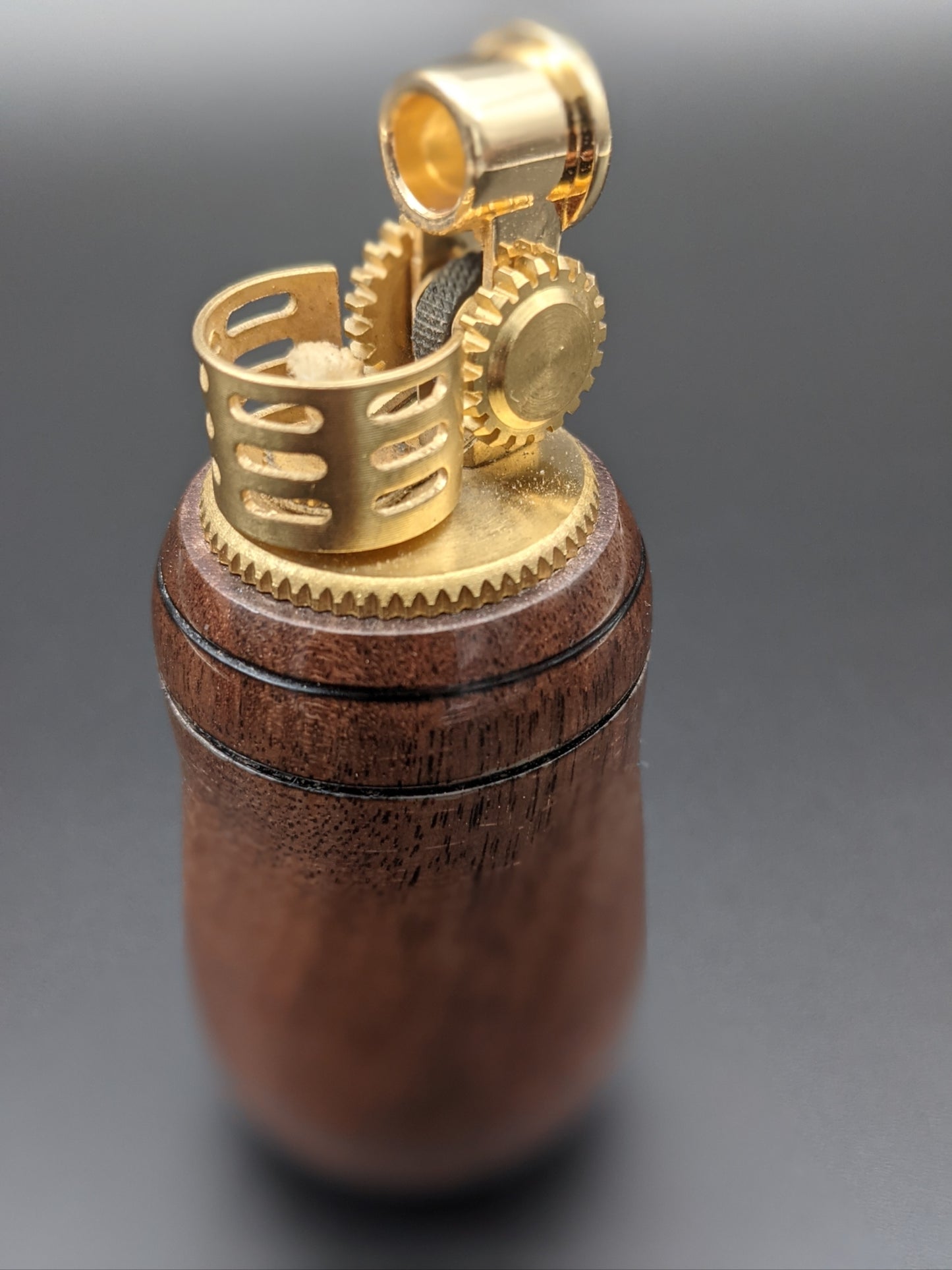 Walnut Vintage Lighter