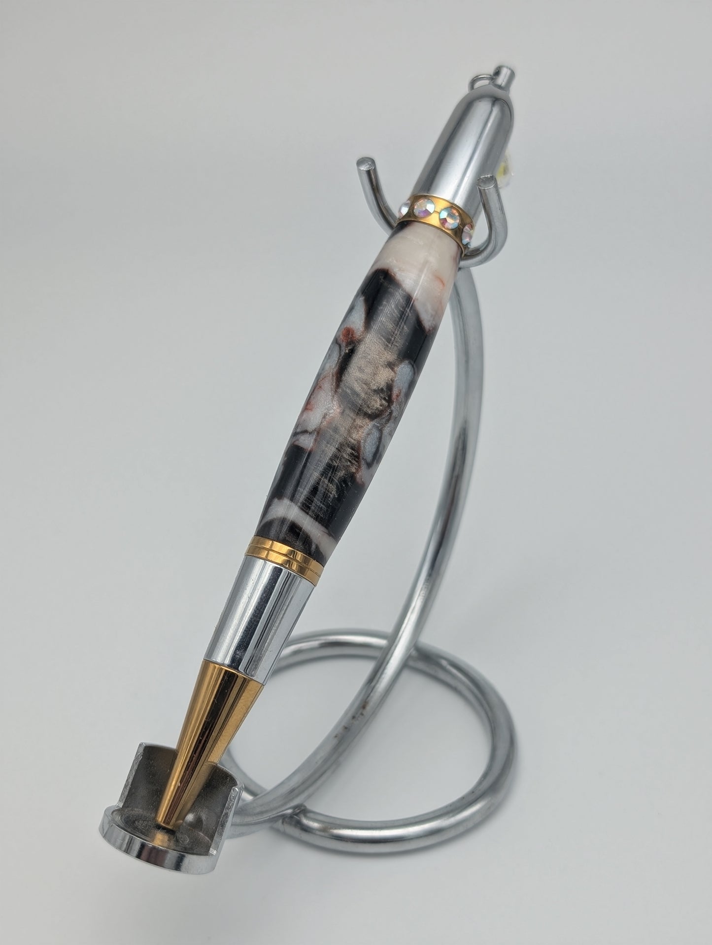 Cookies and Cream Diva Pen