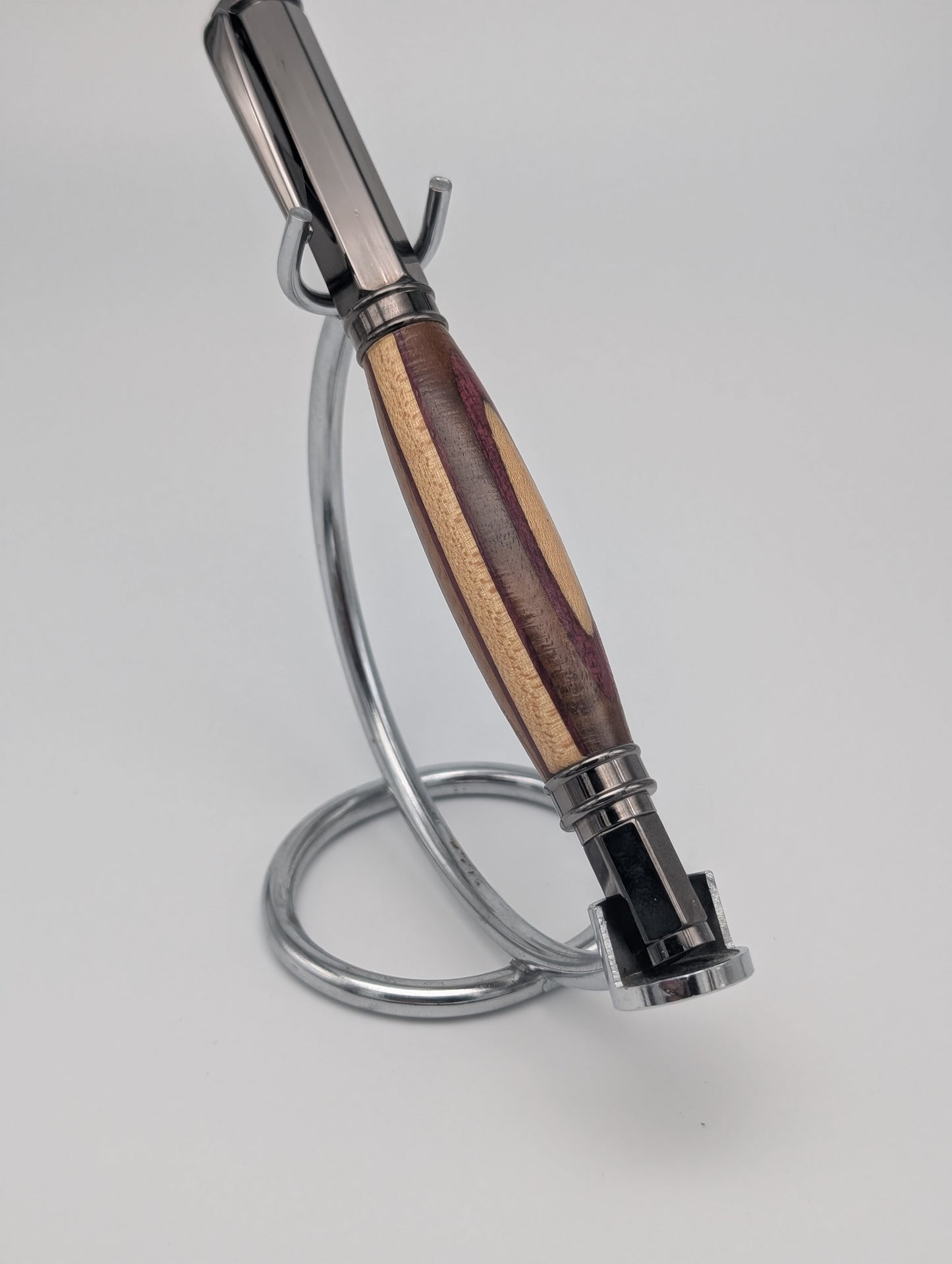 Magnetic Vertex Rollerball Pen
